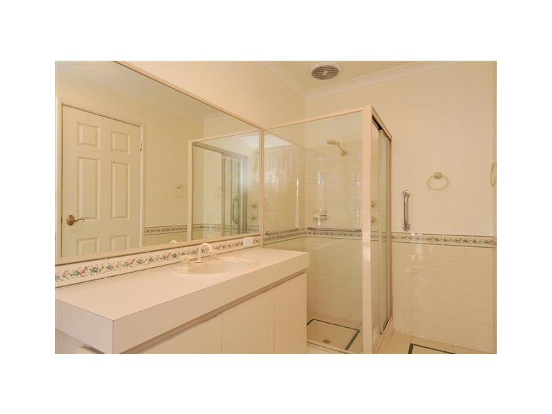 9 Pepperwood Rise, Halls Head WA 6210