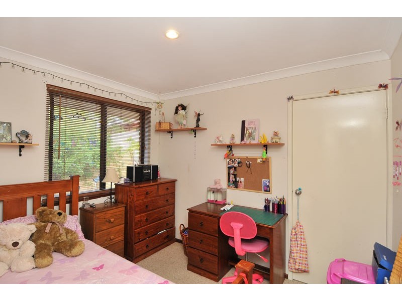 15 Wisteria Gardens, Halls Head WA 6210