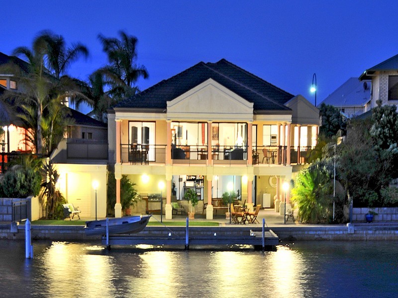 26 Picaroon Place, Halls Head WA 6210