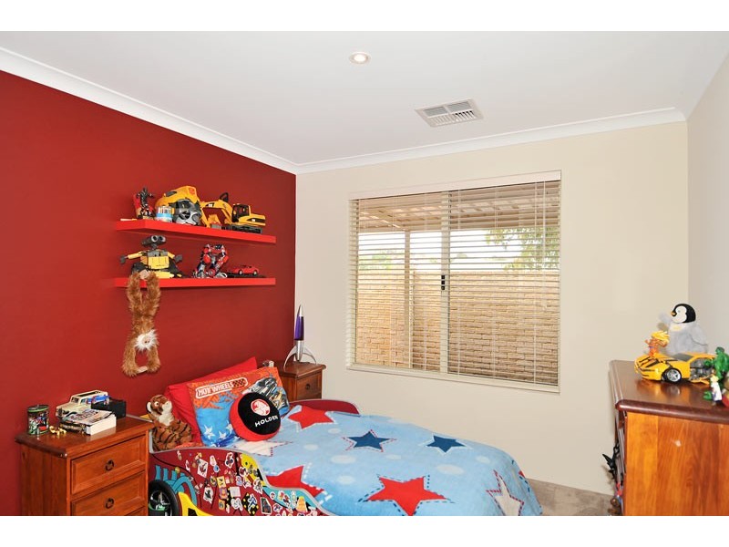 85 Portmarnock Circle, Halls Head WA 6210