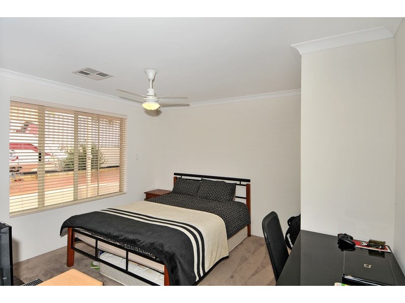 85 Portmarnock Circle, Halls Head WA 6210
