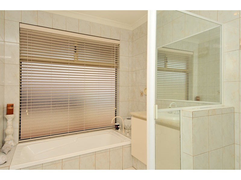 85 Portmarnock Circle, Halls Head WA 6210