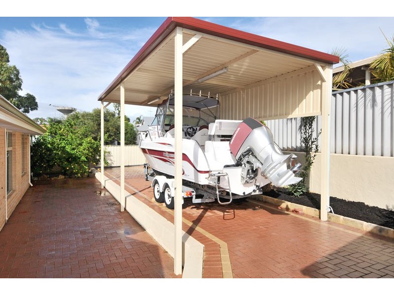 85 Portmarnock Circle, Halls Head WA 6210
