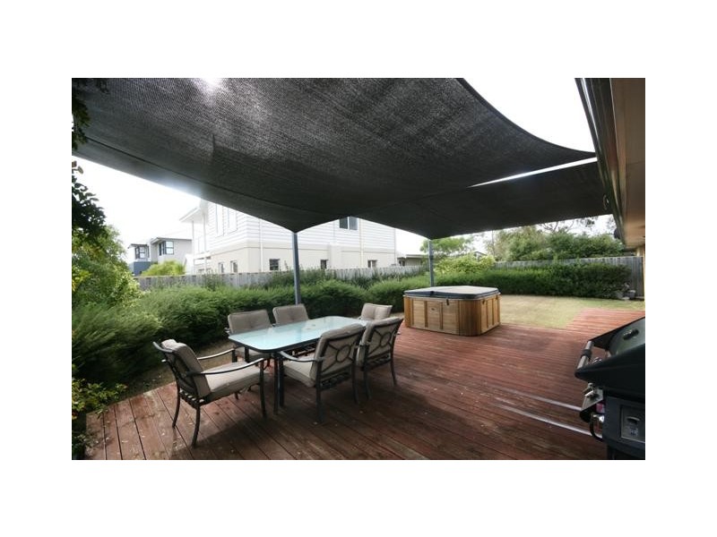 14 Dalona Parkway, Lakelands WA 6180