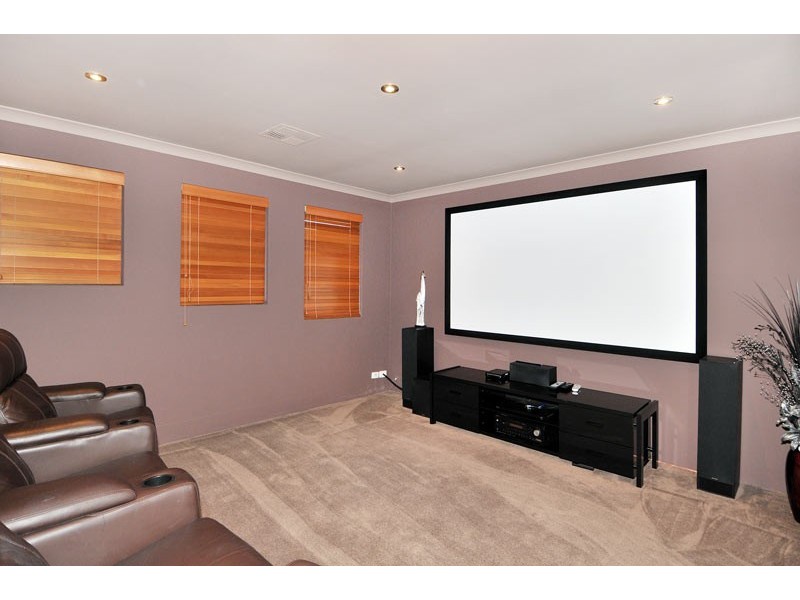 55 Len Howard Drive, Erskine WA 6210