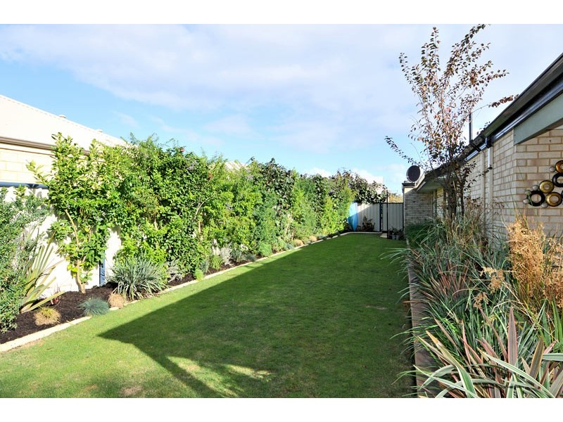 87 Meadow Springs Drive, Meadow Springs WA 6210