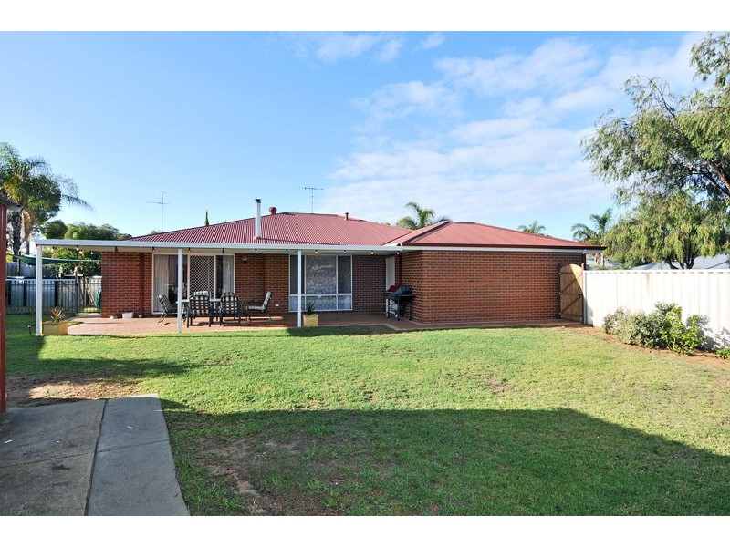 5 Kangaroo Paw Drive, Greenfields WA 6210