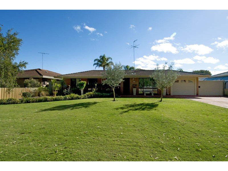 30 Grafton Drive, Dudley Park WA 6210