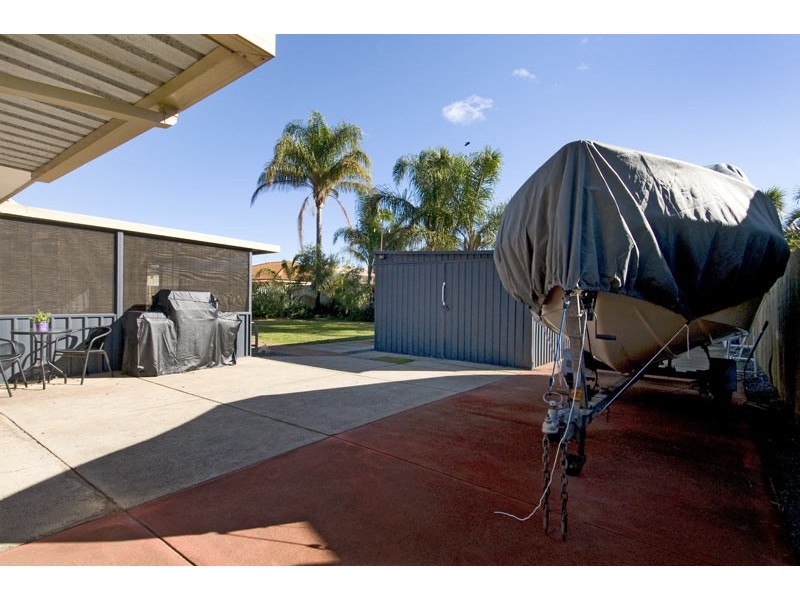 30 Grafton Drive, Dudley Park WA 6210