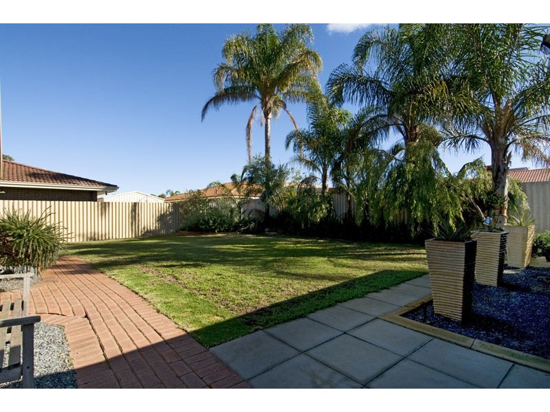 30 Grafton Drive, Dudley Park WA 6210