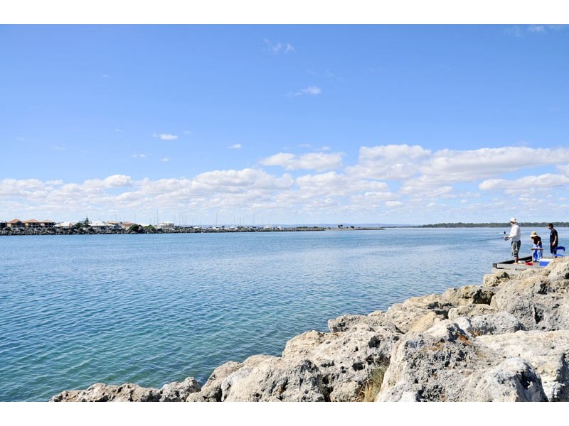 4 Enchantress Lane, Dawesville WA 6211