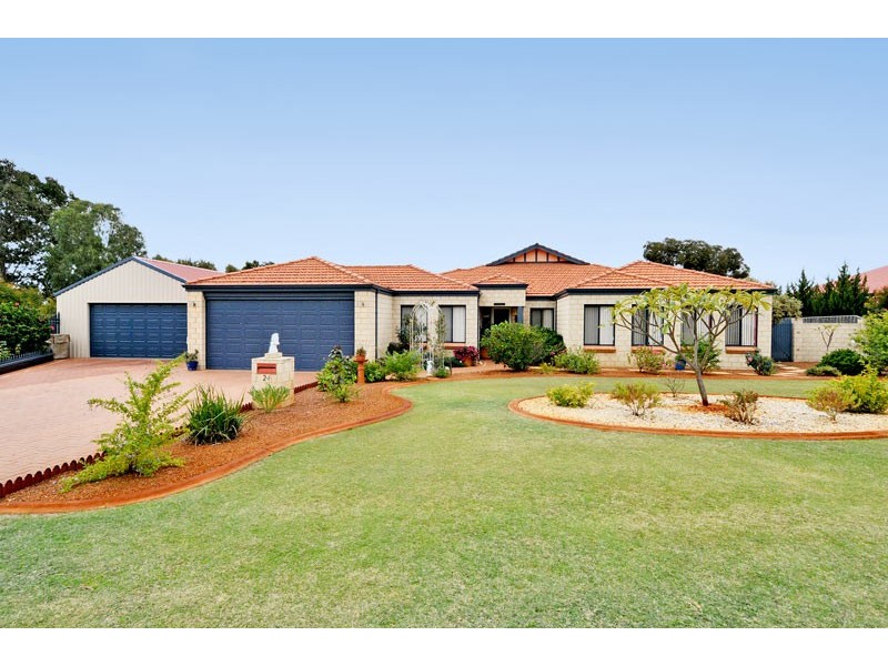 24 Midsummer Circle, Pinjarra WA 6208