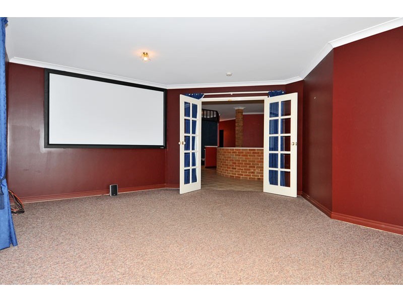 24 Midsummer Circle, Pinjarra WA 6208