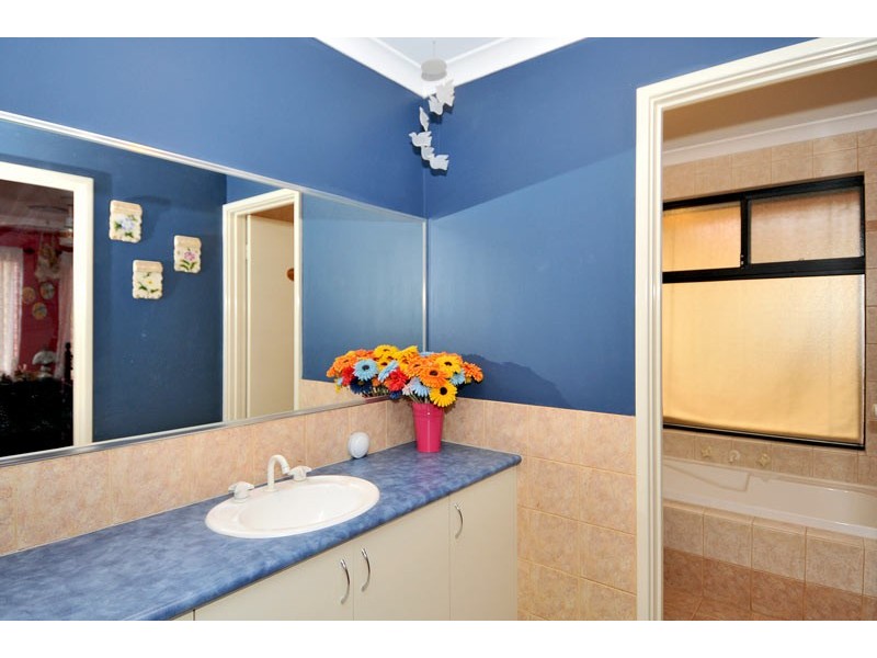 24 Midsummer Circle, Pinjarra WA 6208