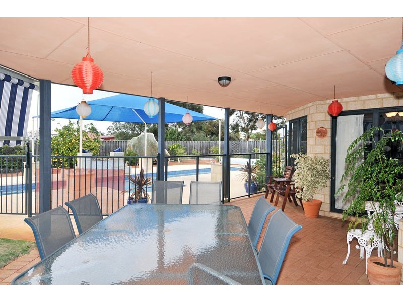 24 Midsummer Circle, Pinjarra WA 6208