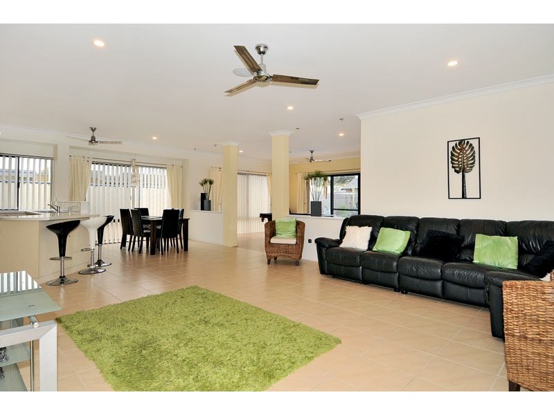 36 Camden Way, Meadow Springs WA 6210