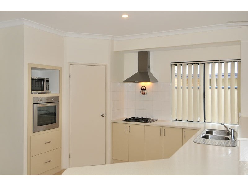 36 Camden Way, Meadow Springs WA 6210