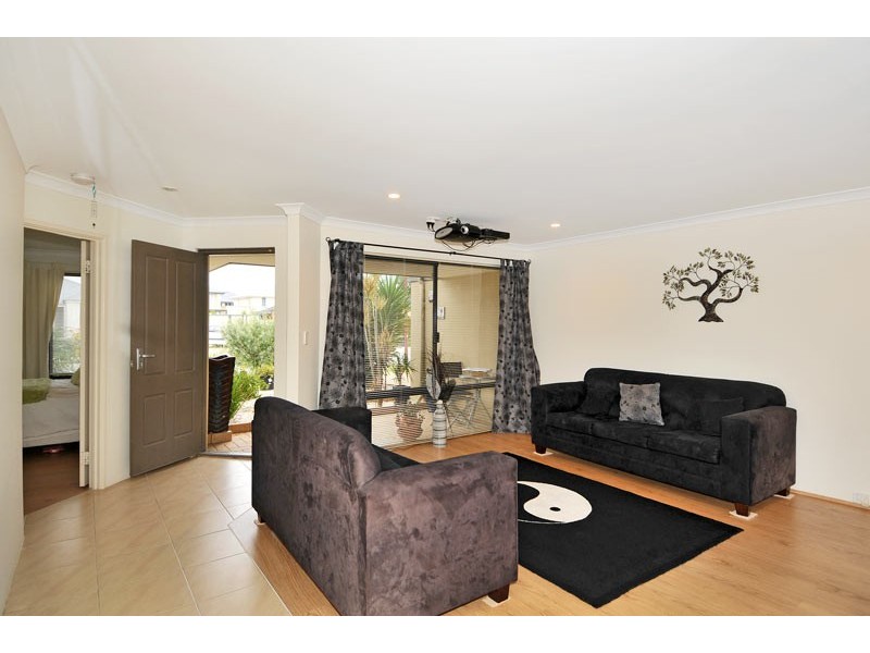 36 Camden Way, Meadow Springs WA 6210