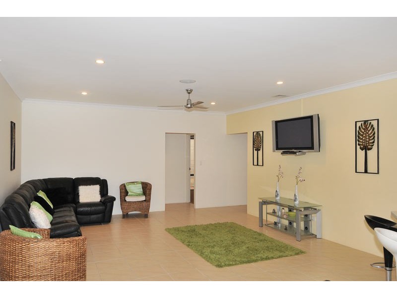 36 Camden Way, Meadow Springs WA 6210