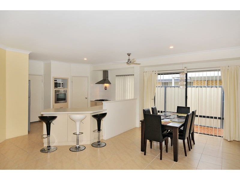 36 Camden Way, Meadow Springs WA 6210