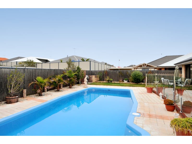 36 Camden Way, Meadow Springs WA 6210