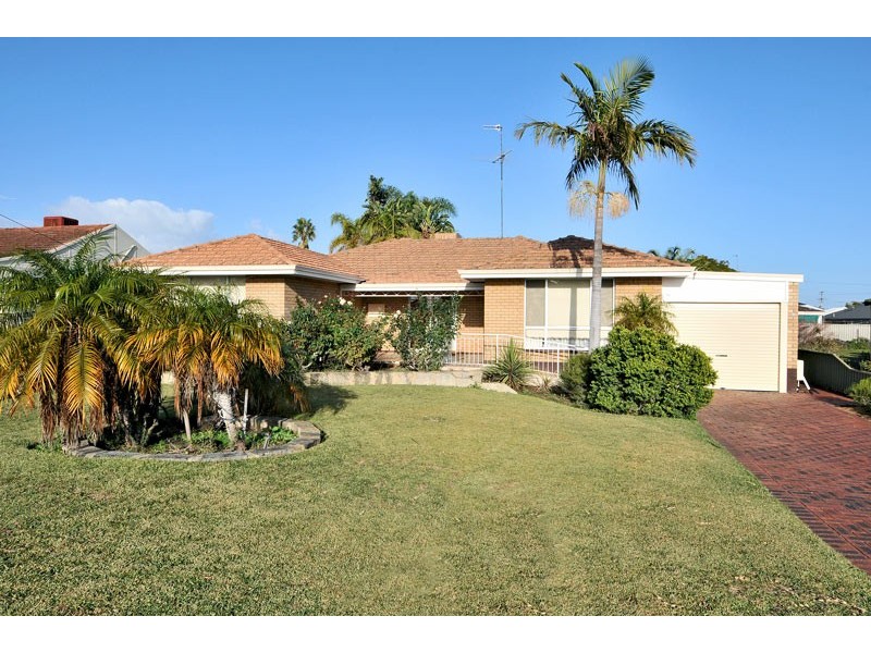 23 Kitchener Street, Dudley Park WA 6210