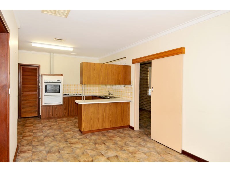 23 Kitchener Street, Dudley Park WA 6210