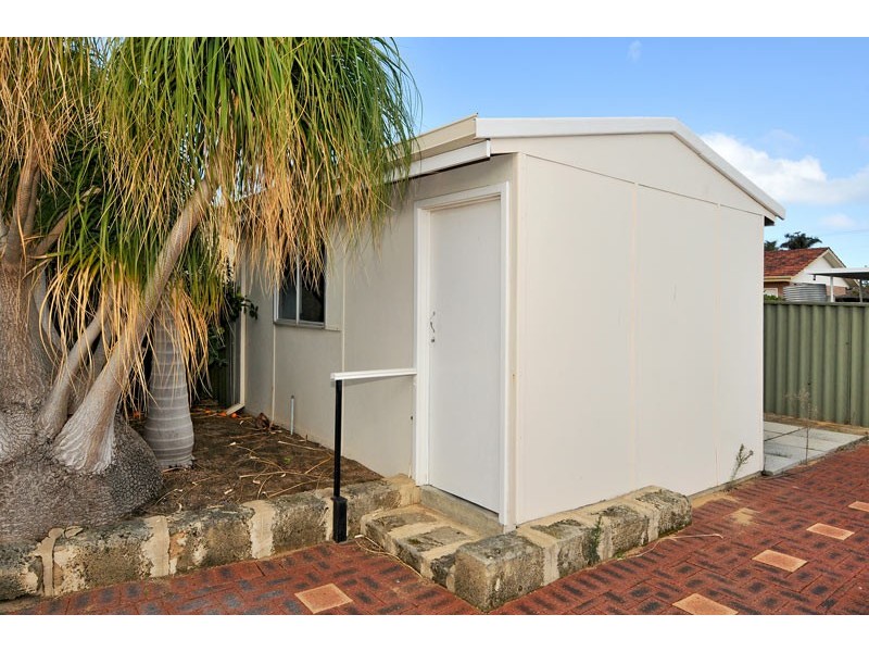 23 Kitchener Street, Dudley Park WA 6210