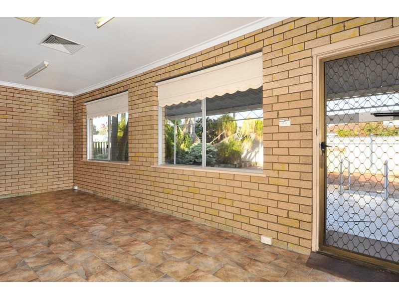23 Kitchener Street, Dudley Park WA 6210
