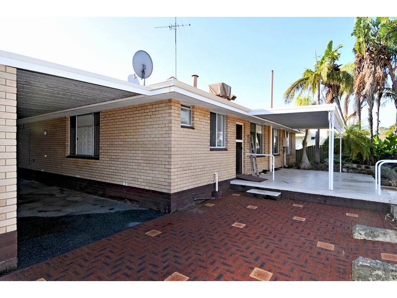 23 Kitchener Street, Dudley Park WA 6210