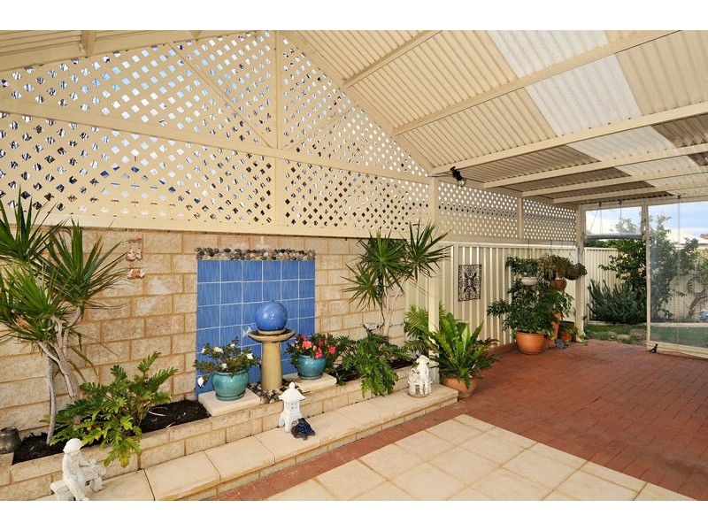 18 Heyerdahl Way, Dudley Park WA 6210