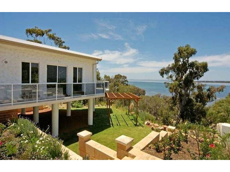 15 Tanjinn Street, Dawesville WA 6211
