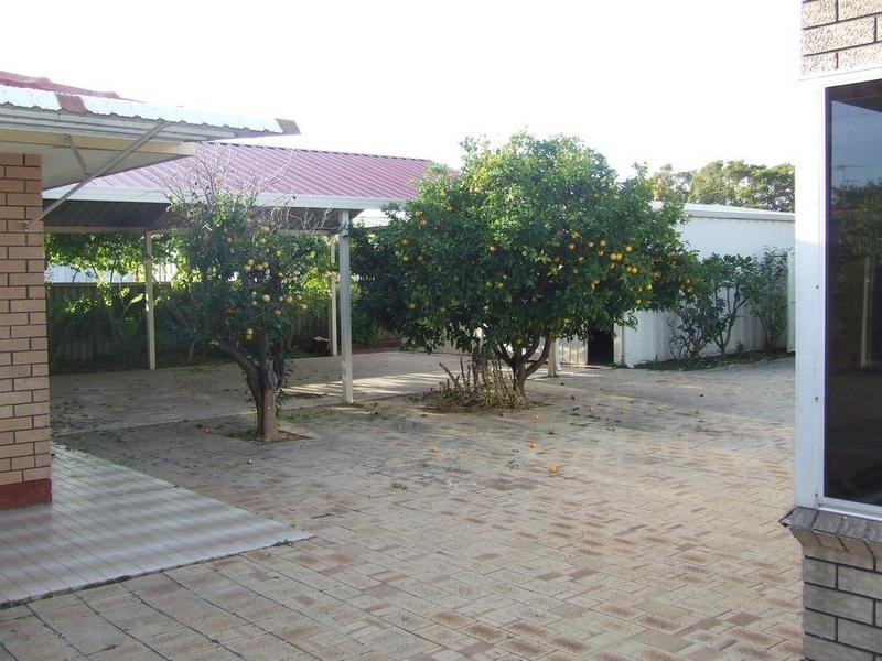 60 Leslie Street, Mandurah WA 6210