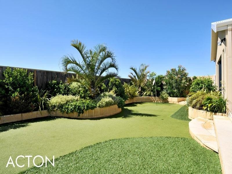 70 Boardwalk Boulevard, Halls Head WA 6210