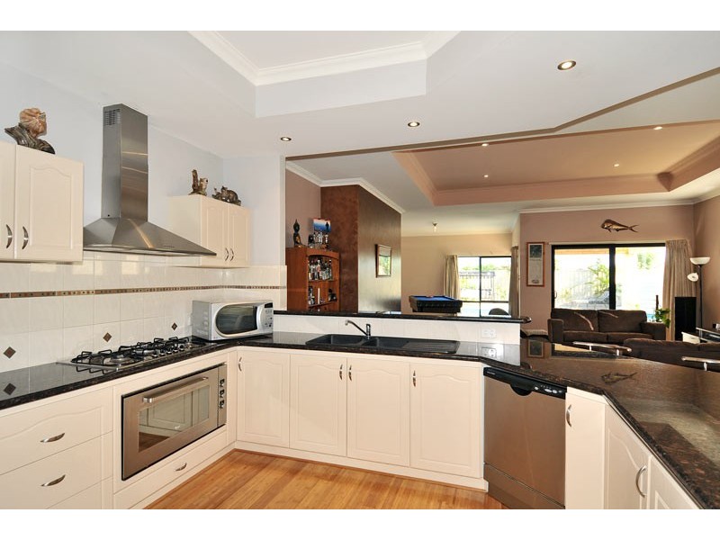 22 Petit Loop, Dudley Park WA 6210