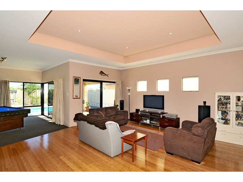 22 Petit Loop, Dudley Park WA 6210