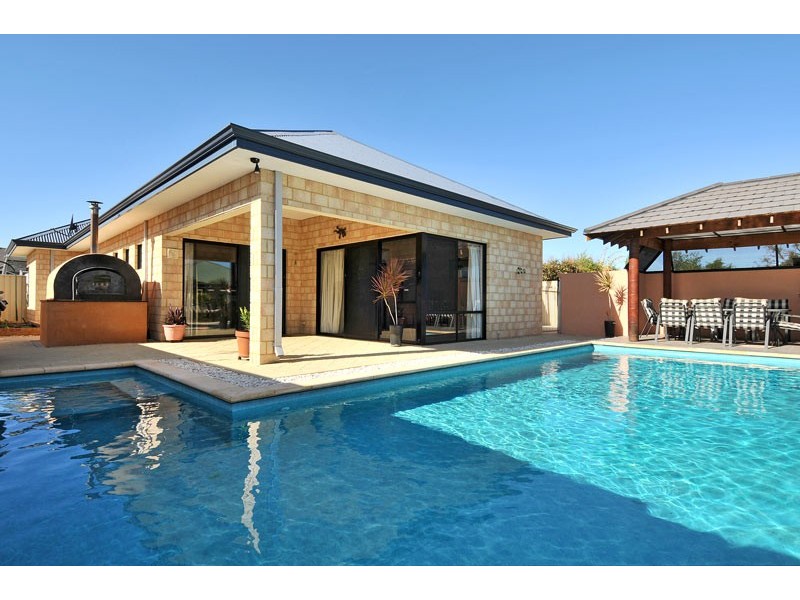 22 Petit Loop, Dudley Park WA 6210