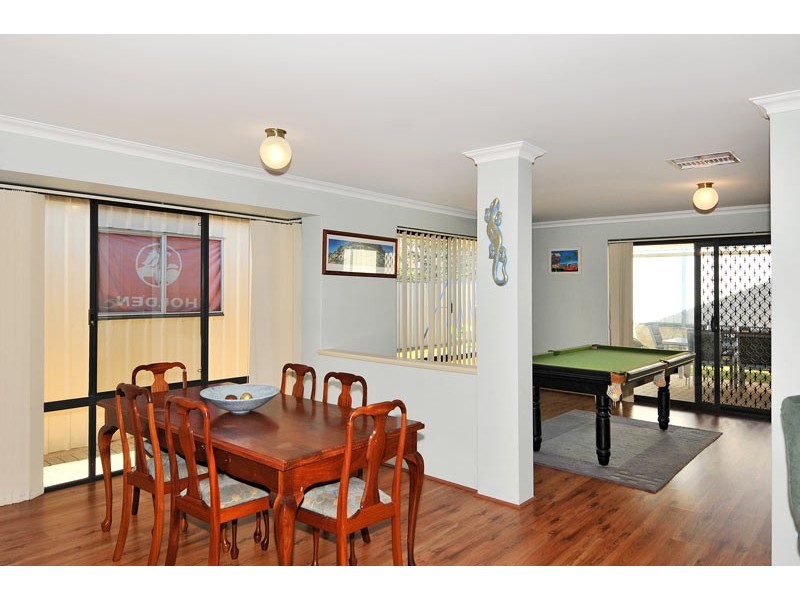 14 Moonbrook Way, Meadow Springs WA 6210