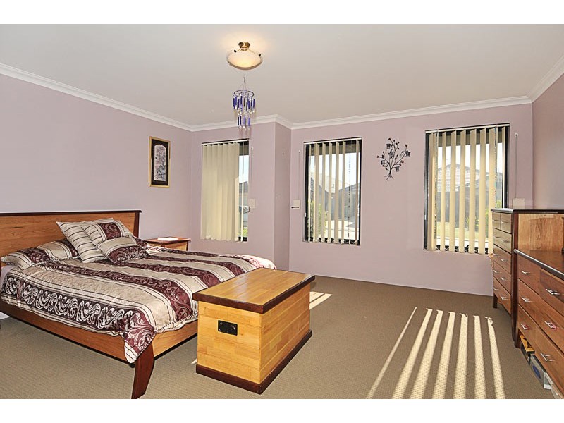 14 Moonbrook Way, Meadow Springs WA 6210