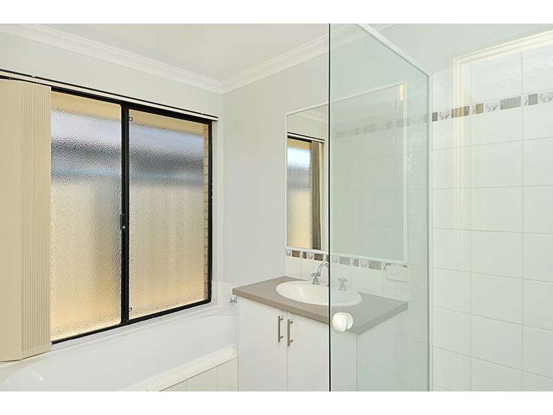 14 Moonbrook Way, Meadow Springs WA 6210