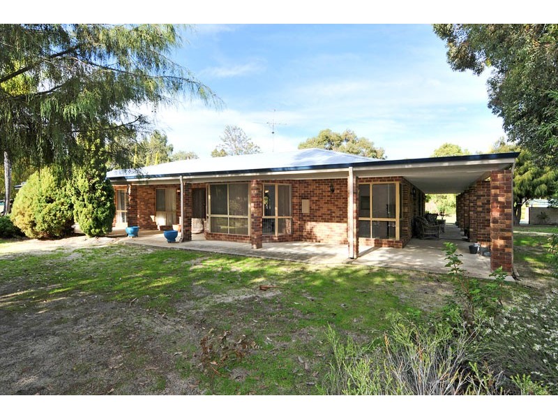 42 Nutbush Avenue, Falcon WA 6210