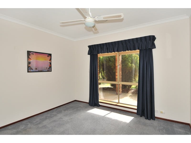 42 Nutbush Avenue, Falcon WA 6210