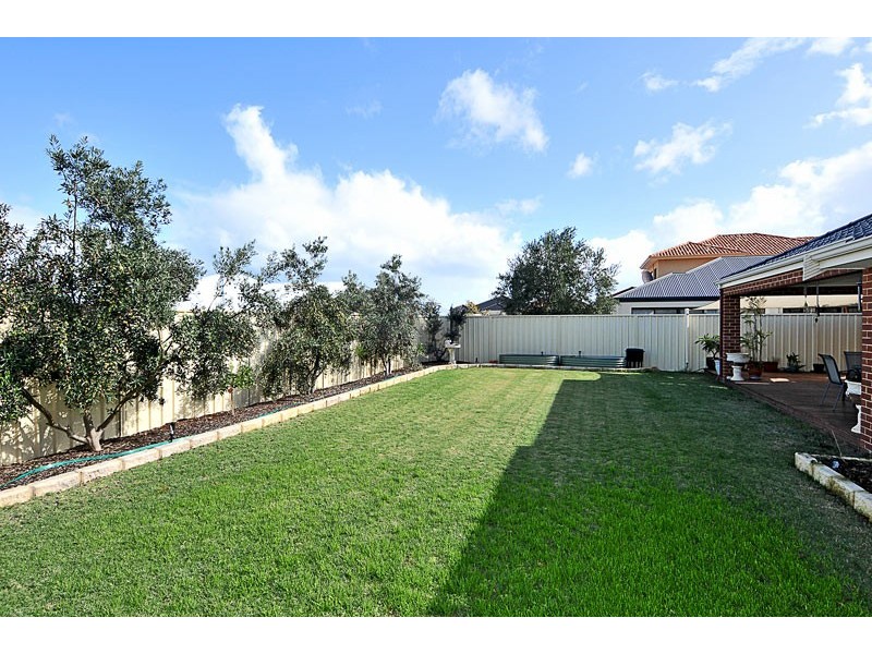 33 Lord Hobart Drive, Madora Bay WA 6210