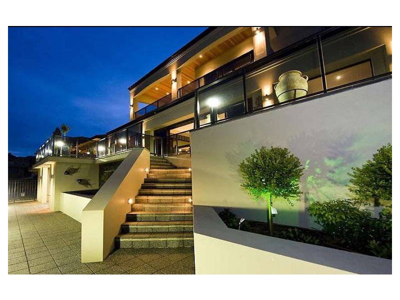 11 Syrenka Turn, Halls Head WA 6210