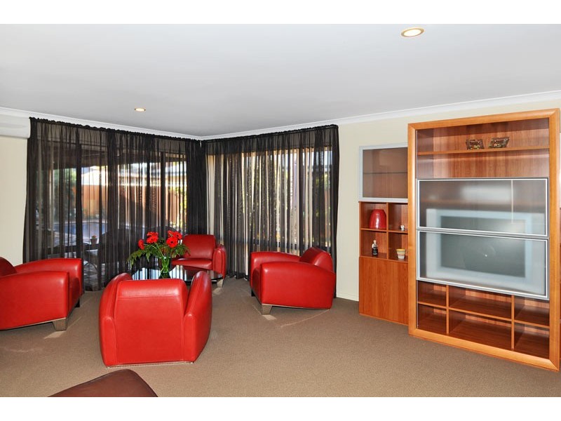 9 Piombino View, Secret Harbour WA 6173