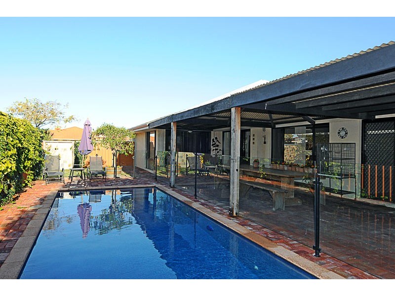 9 Piombino View, Secret Harbour WA 6173