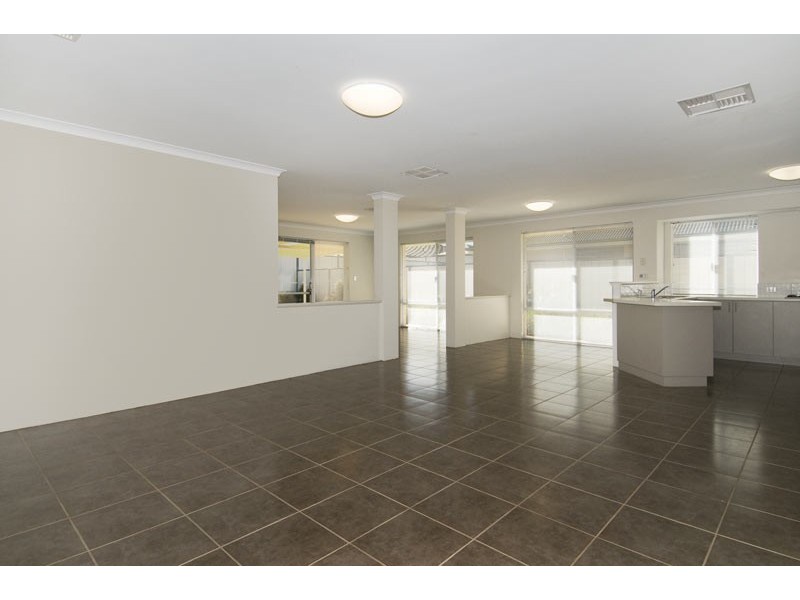 117 Meadow Springs Drive, Meadow Springs WA 6210