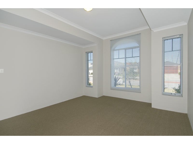 117 Meadow Springs Drive, Meadow Springs WA 6210