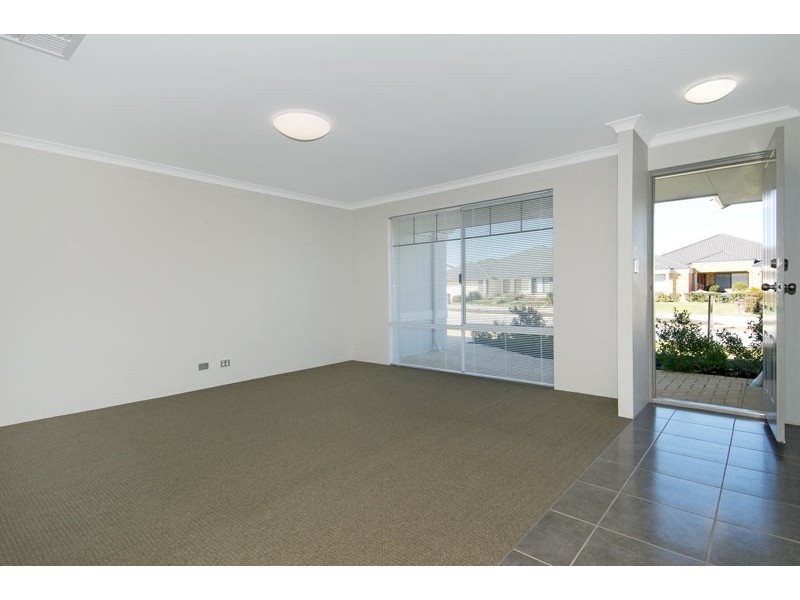 117 Meadow Springs Drive, Meadow Springs WA 6210