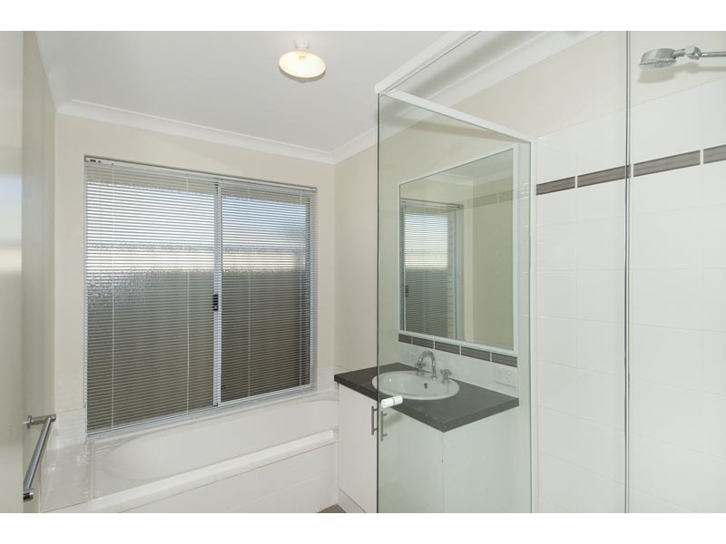 117 Meadow Springs Drive, Meadow Springs WA 6210